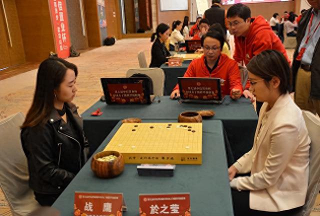 连续碾压邓紫棋李一桐贾静雯高圆圆，“抽象女孩”什么来头？