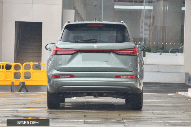 大7座的新能源SUV，蓝电E5综合优惠至高3万5，启辰大V DD-i怎么比