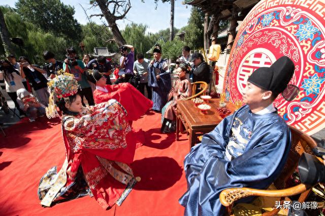 七夕太原晋祠上演古风婚礼 民众沉浸感受中国式浪漫