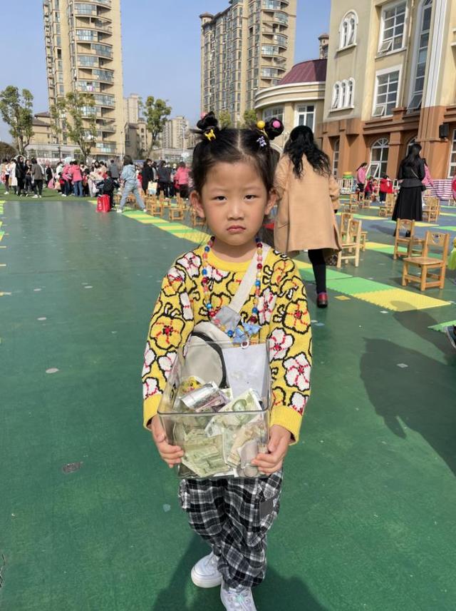 当幼儿尝试买卖商品，只有你想不到，没有他们做不到……