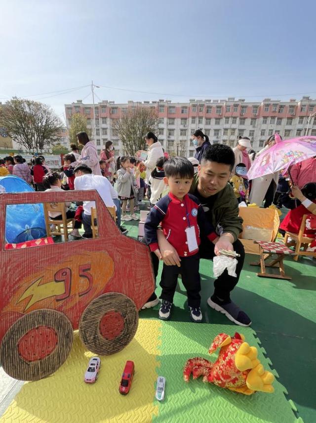 当幼儿尝试买卖商品，只有你想不到，没有他们做不到……