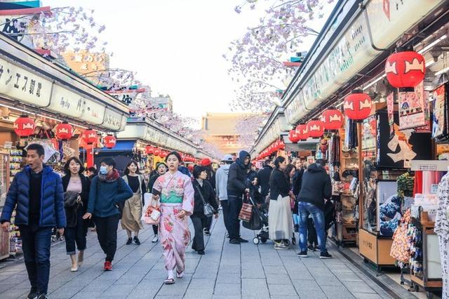 日本有名的红灯区——歌舞伎町竟然是这样的！