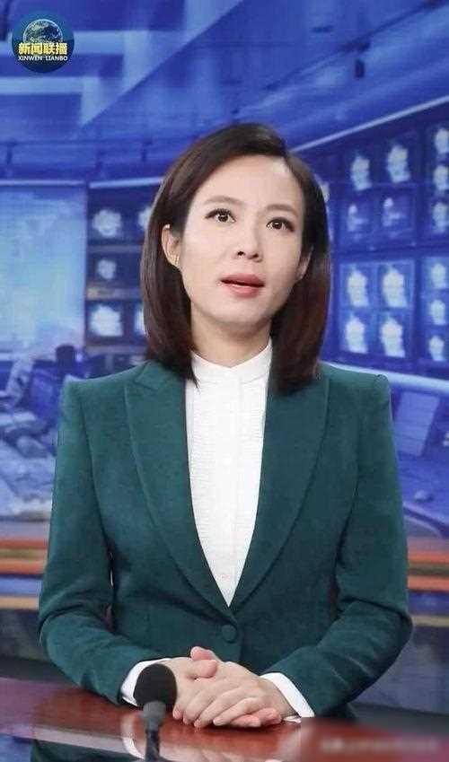 《新闻联播》美女主播宝晓峰：46岁仍未婚单身，情系家乡内蒙古