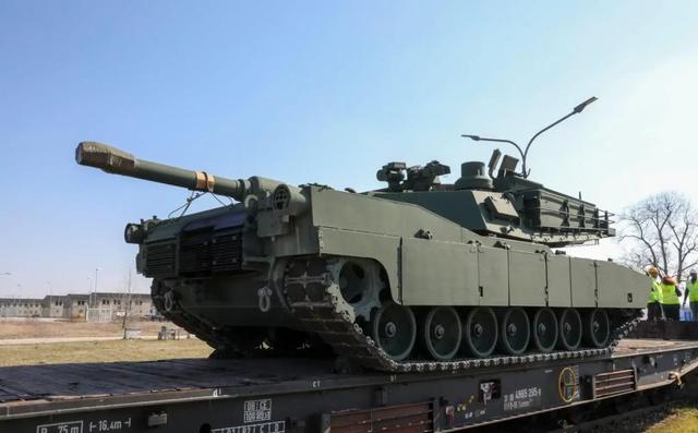 美国最强坦克M1被俄打废！普京悬赏千万：一辆都不许留