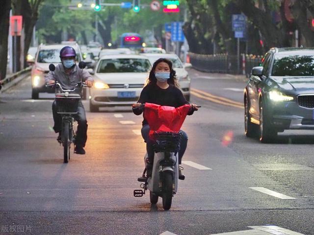 我妈说，电动车到不了的地方都算远嫁