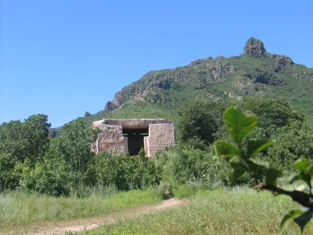 辽上京的神秘石屋——赤峰市巴林左旗群山之中的石房子