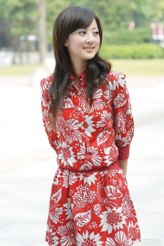 台湾清纯美女果子MM张凯洁服饰图集