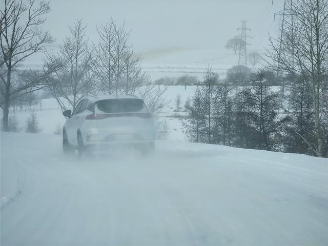 越野圈搅局者！冰雪试驾着比亚迪SUV 居然去哪都不用慌？