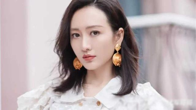 广西美女如云！揭秘20位女星绝美容颜，谁是最耀眼的那一朵？