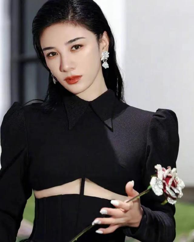 上海出生最美的10位女明星，看看谁是你心中的“上海第一美女”？