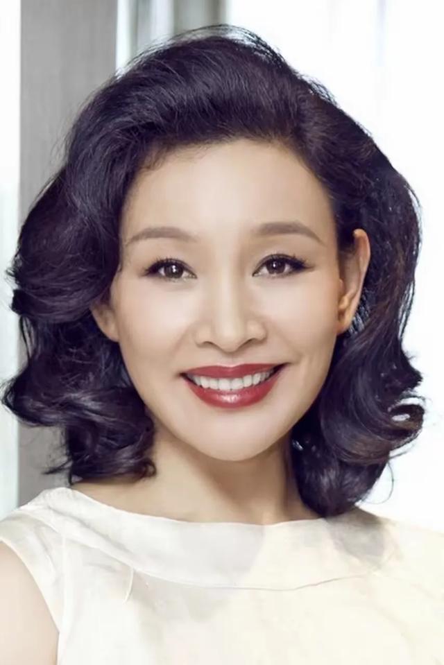 上海出生最美的10位女明星，看看谁是你心中的“上海第一美女”？