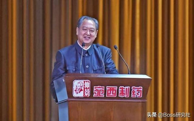 河南南阳第三大富豪冯长革，最新身价55亿，现任和谐汽车董事长