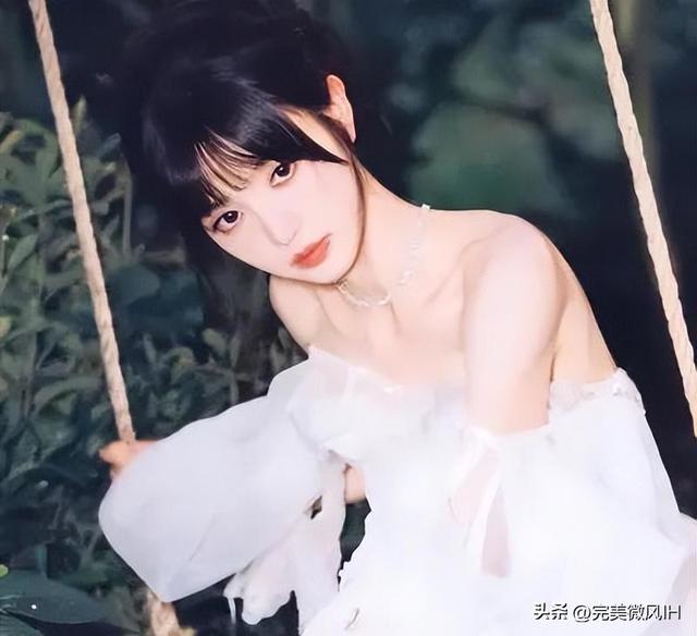 都是“童颜巨乳”，邱淑贞和田曦薇到底谁更美？