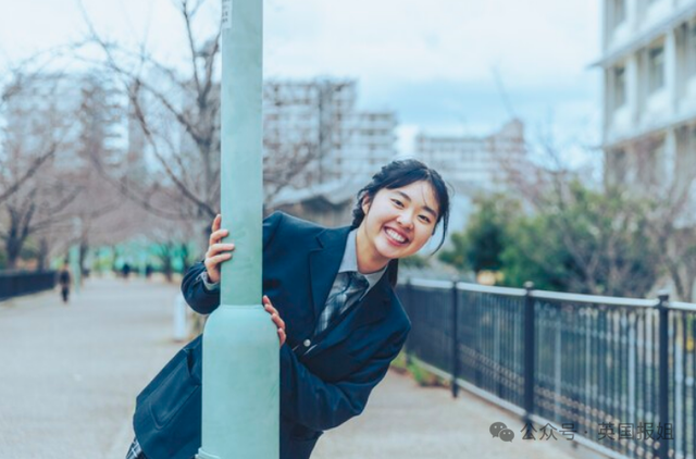 日本18岁女高中生变身比基尼健美女神！肌肉反差照引惊呼：这元气