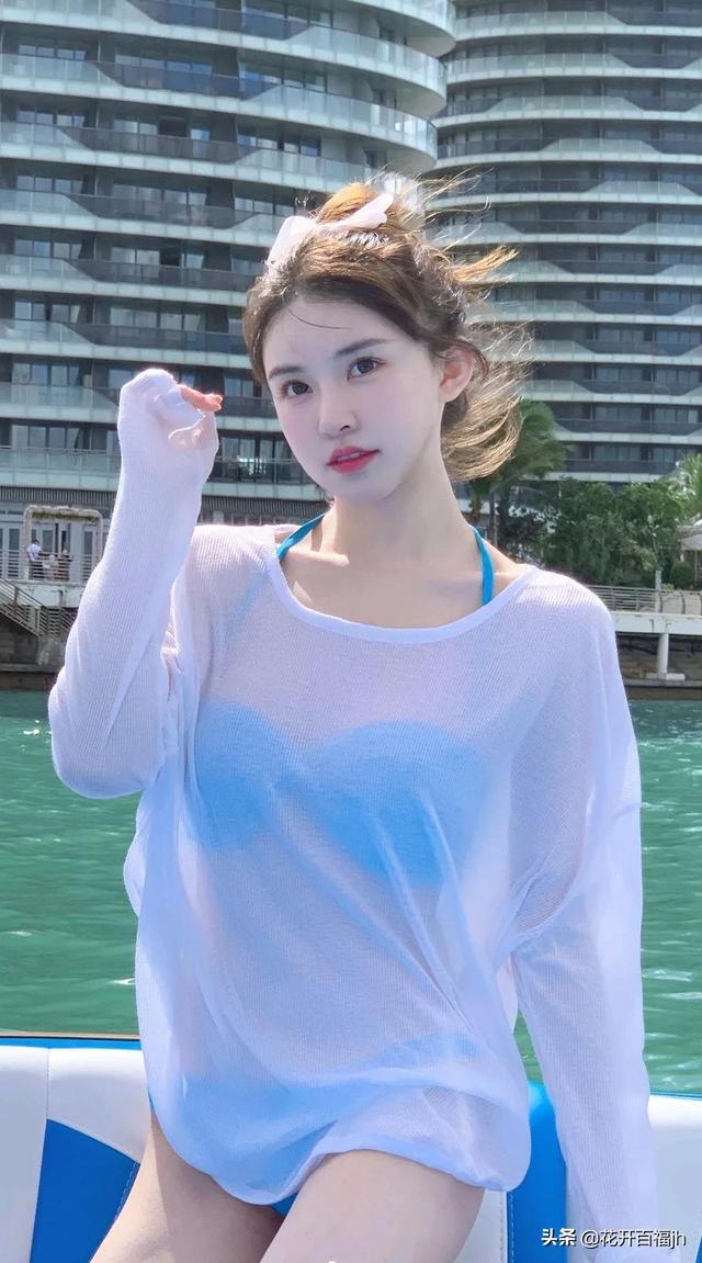 人像美图壁纸第66期：海边美女