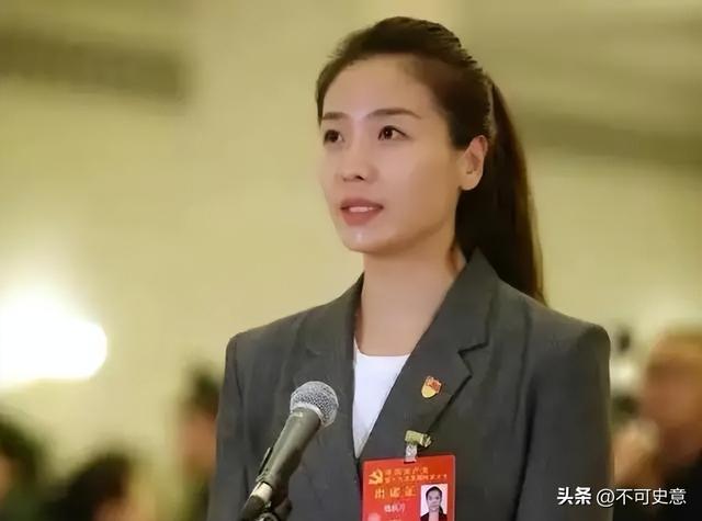 中国女排四代“第一美女”：魏秋月的腰，张常宁的腿，惠若琪的臀